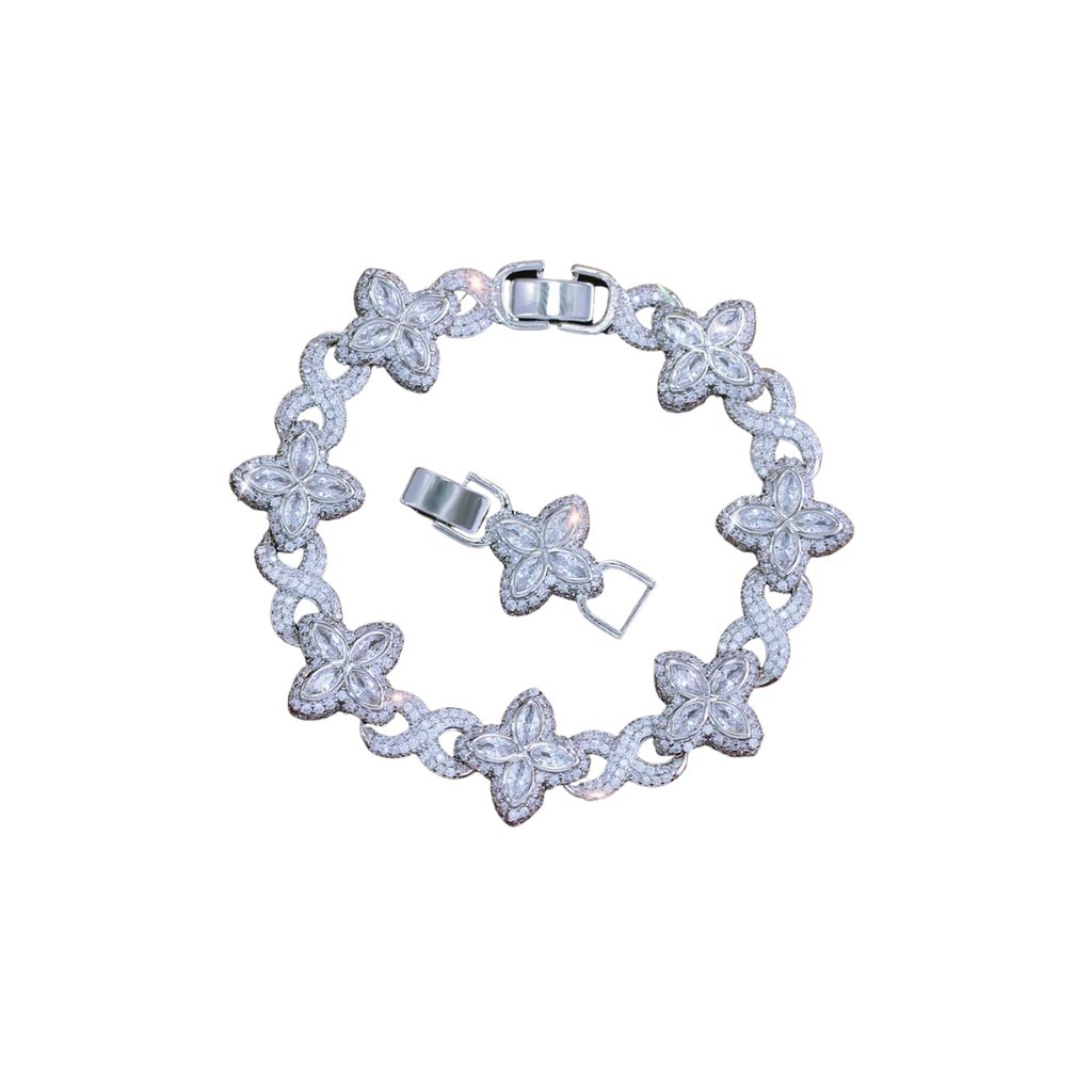 Infinite Clover Bracelet