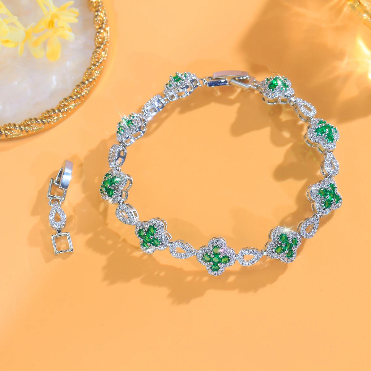 Rosette Clover Bracelet