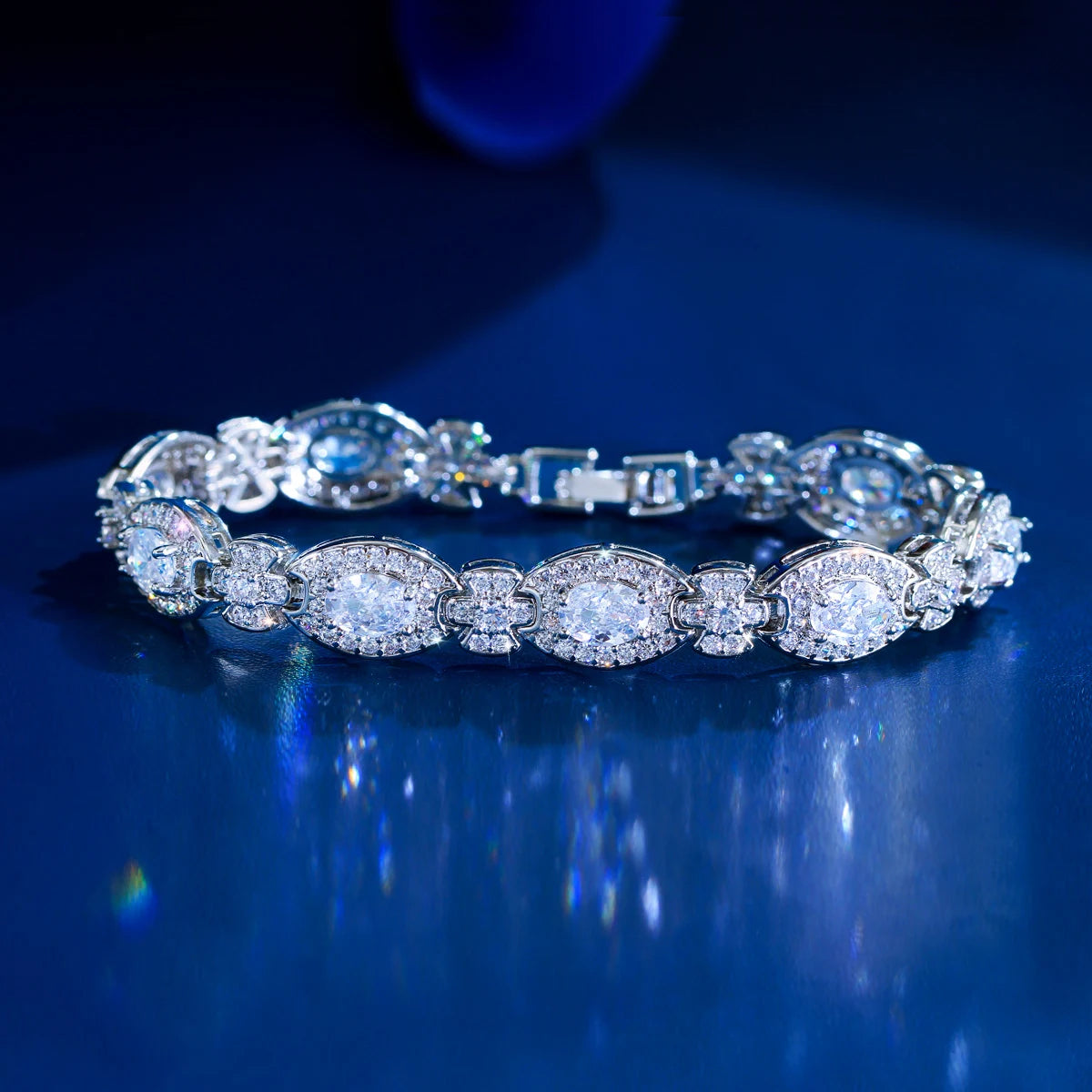 Lucky Oval Cut Bracelet