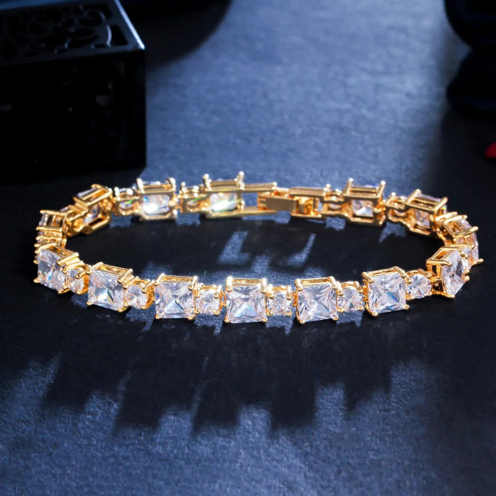 Cubic Crest Bracelet