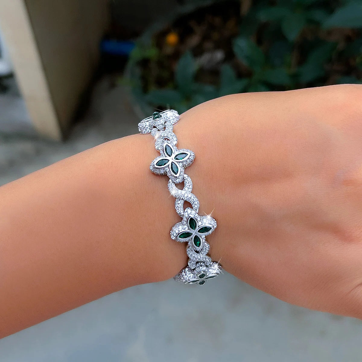 Infinite Clover Bracelet