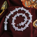 Infinite Clover Chain