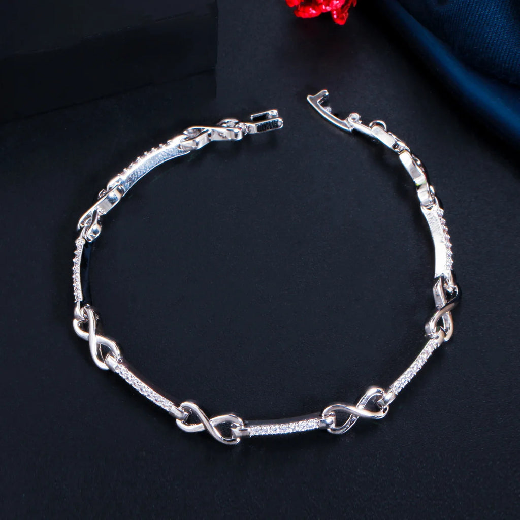 Infinity Link Bracelet