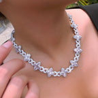 Infinite Clover Chain