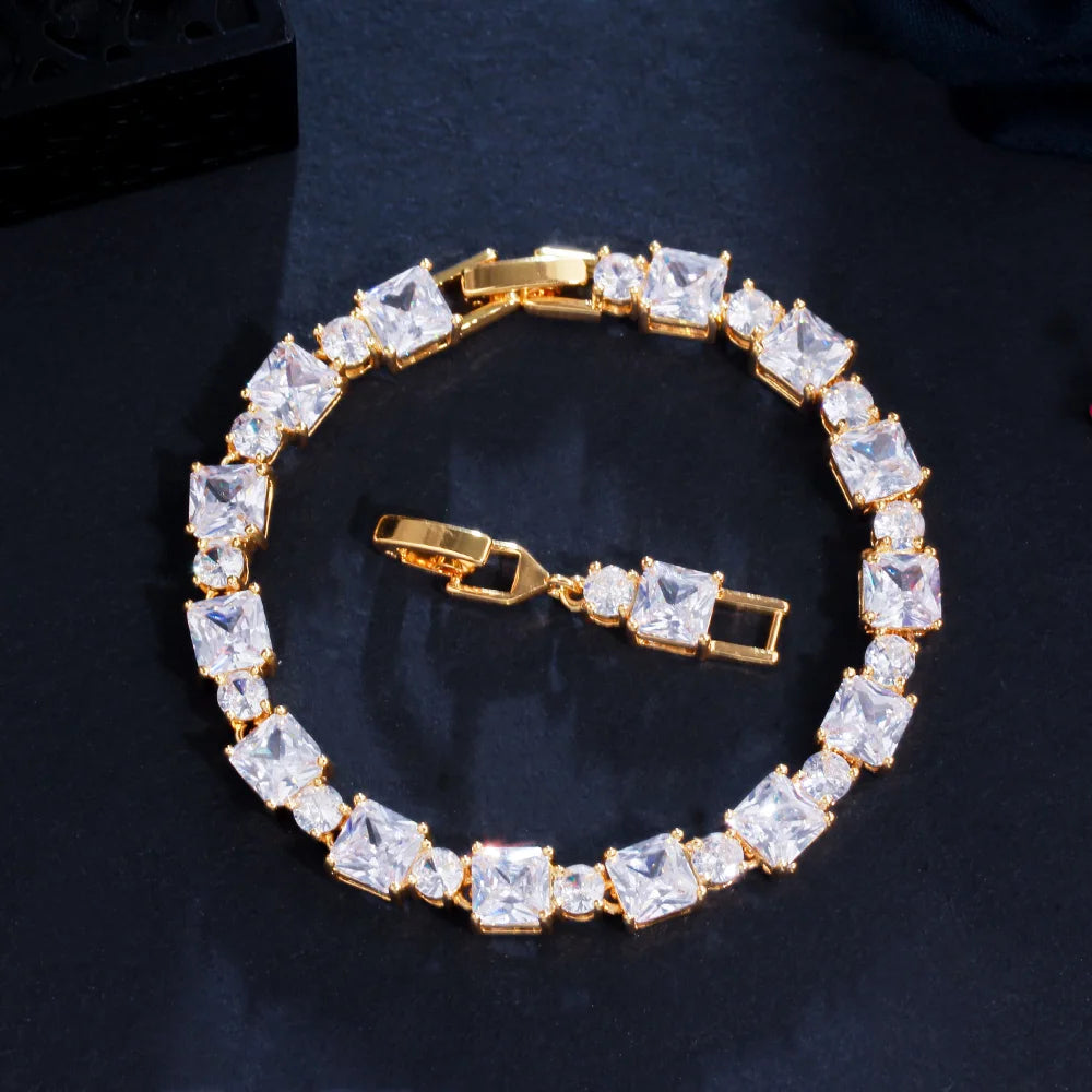 Cubic Crest Bracelet