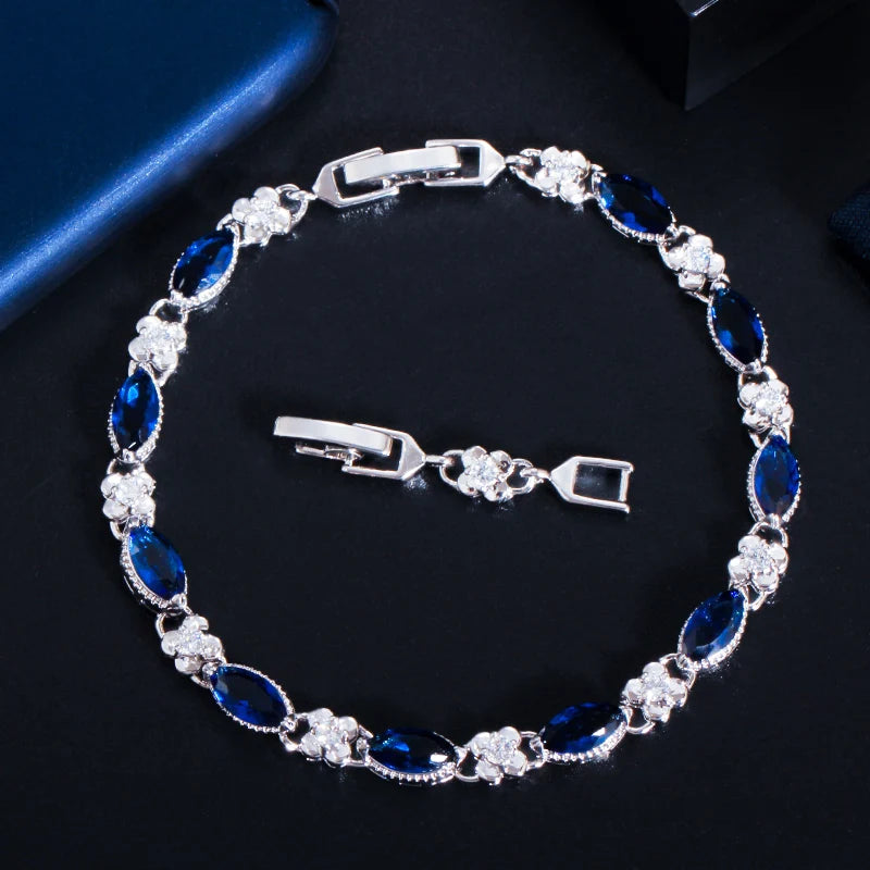 Crystal Clover Link Bracelet