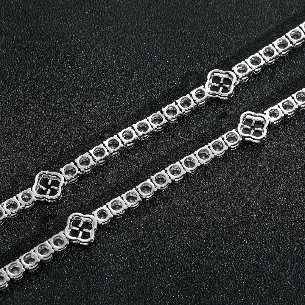 Four Leaf Flex Bracelet